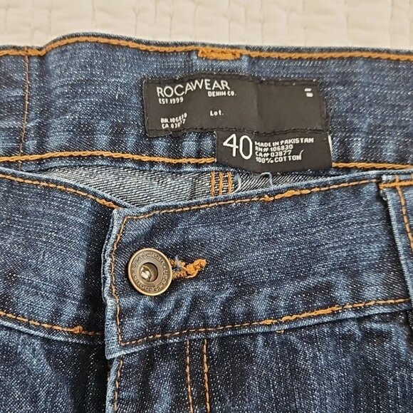 Vintage Y2K Rocawear Jeans Men's 40x34 Med Wash Wide Leg RN# 106830 Logo Pocket - Picture 10 of 16